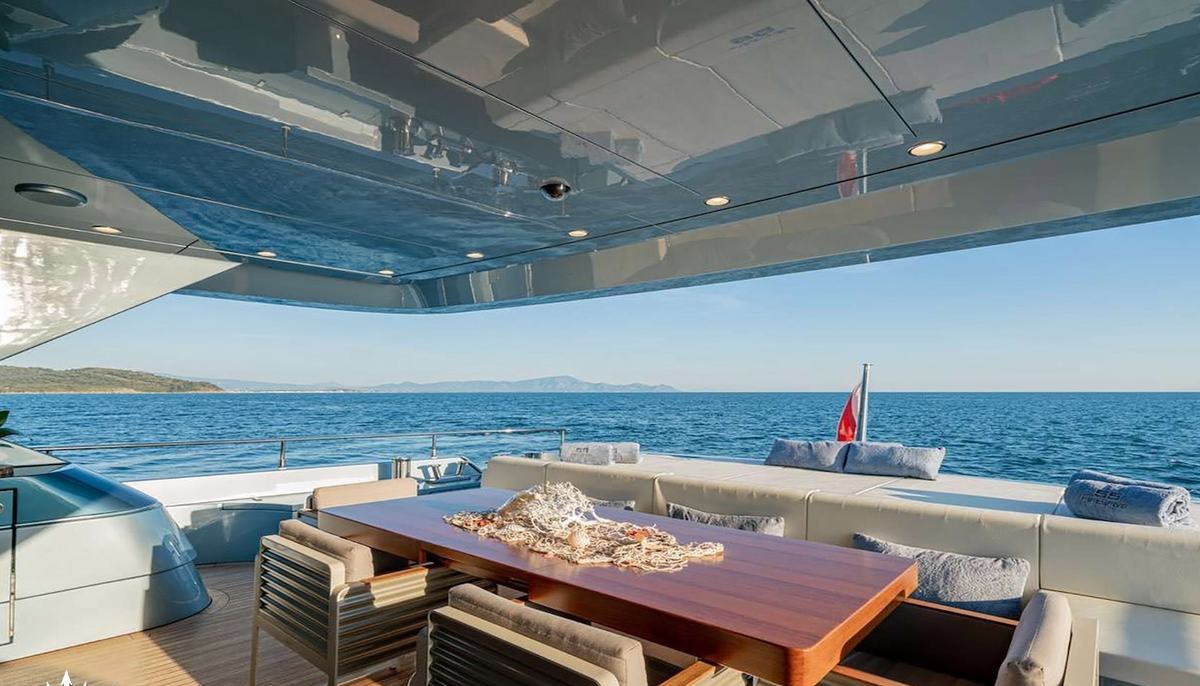 55 FIFTYFIVE yacht charter 5