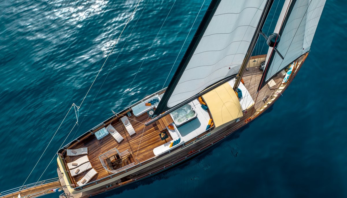 SANTA CLARA yacht charter 5