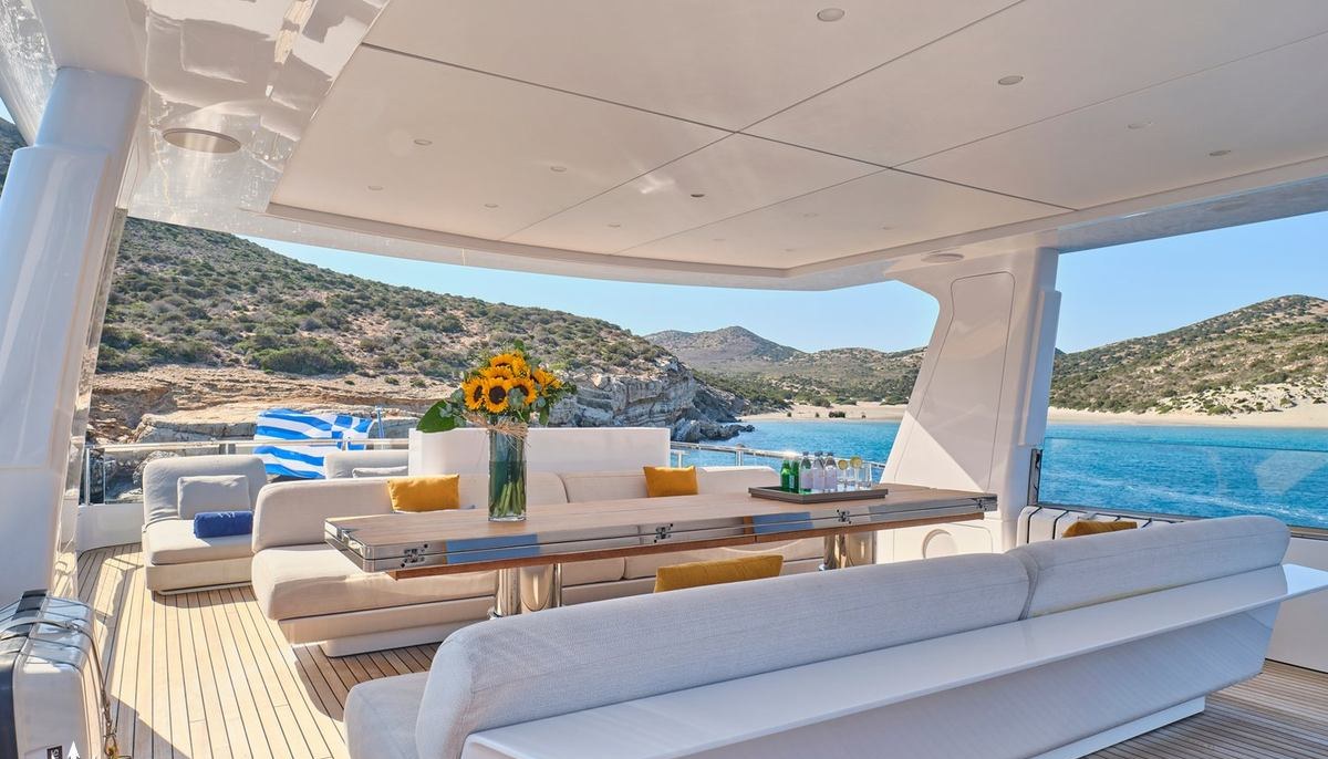 VOLO MARE yacht charter 4
