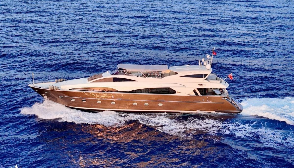 MY OZGN yacht charter 2