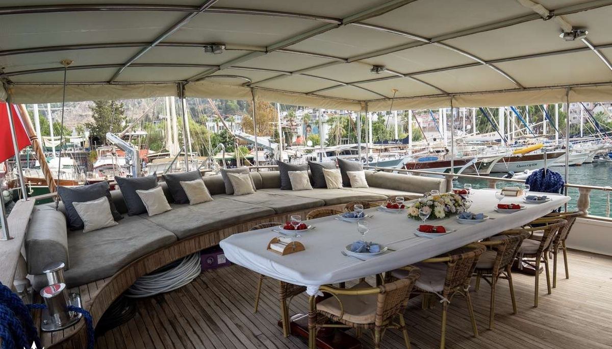 PRENSES SELIN yacht charter 5