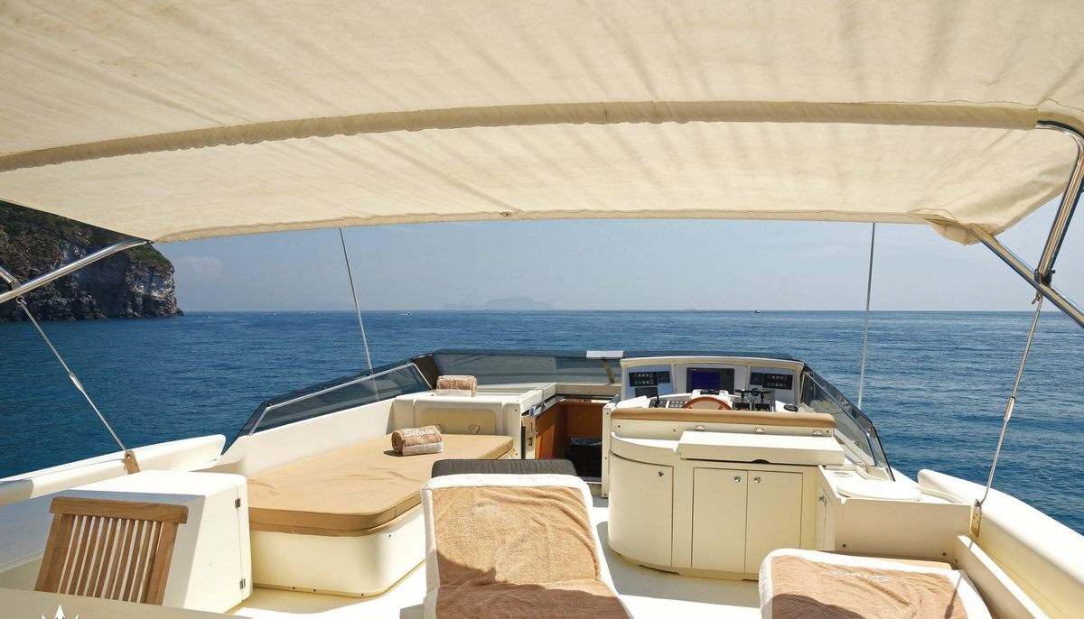 SILVIA yacht charter 5