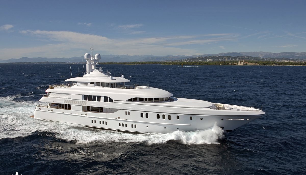 BELLA VITA yacht charter 2