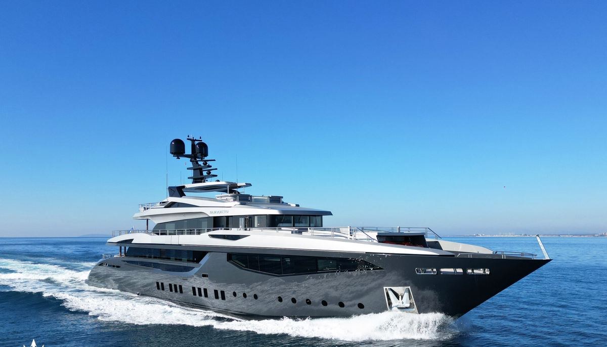 PROVOCATEUR yacht charter 2