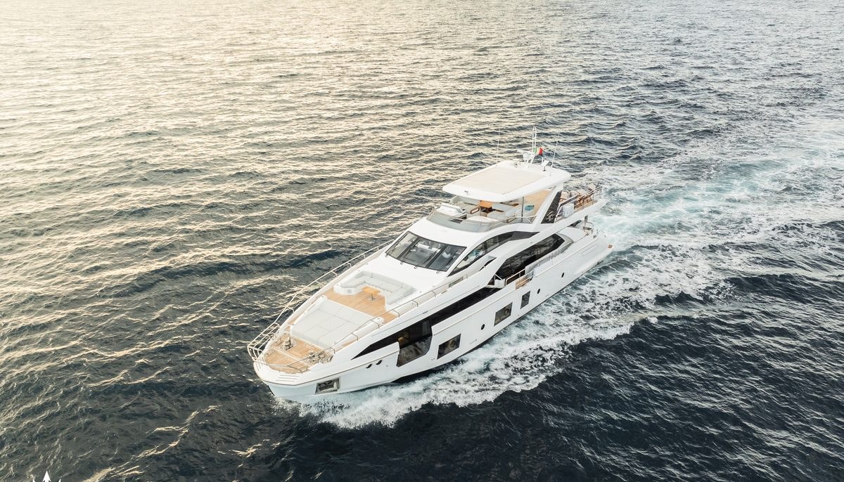 VESTA yacht charter 2