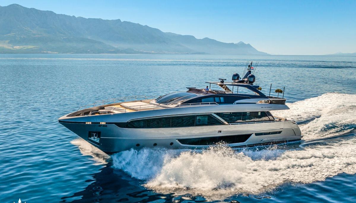 NO STRESS 888 yacht charter 2