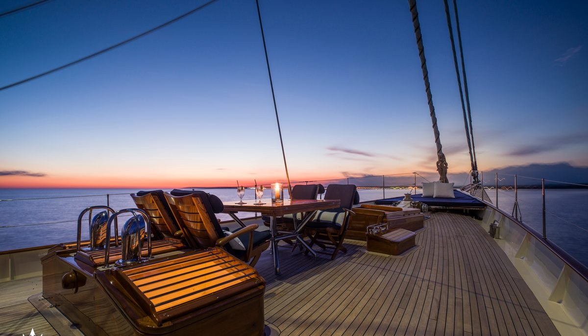 ALEXA OF LONDON yacht charter 4
