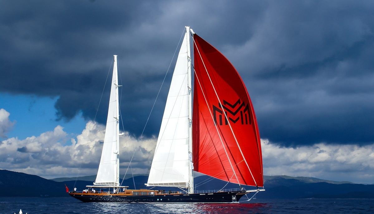 SALLYNA yacht charter 2