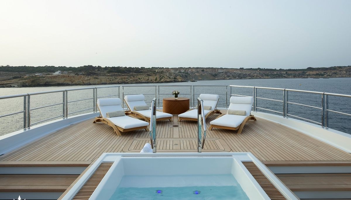 COME TOGETHER yacht charter 3