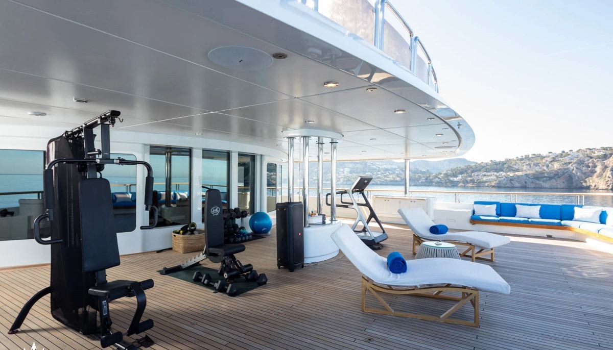 BOADICEA yacht charter 5
