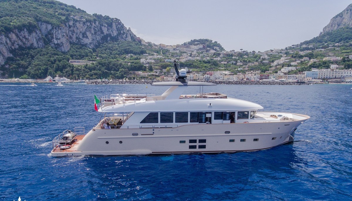 DON MICHELE yacht charter 2