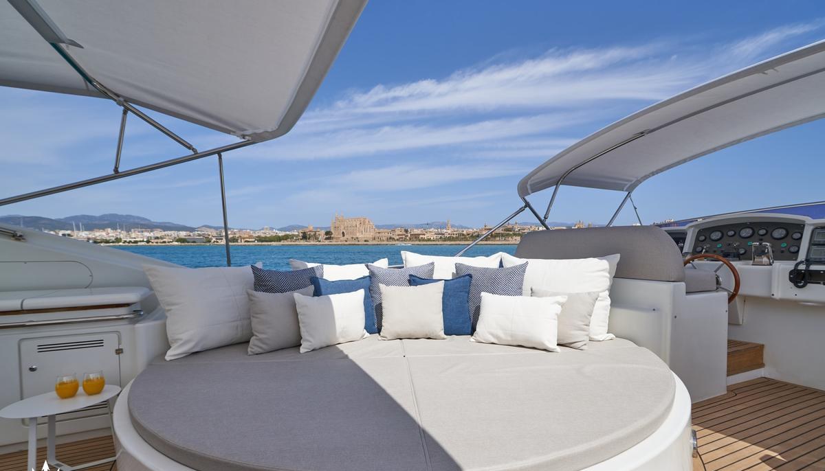 KIAWAH II yacht charter 4