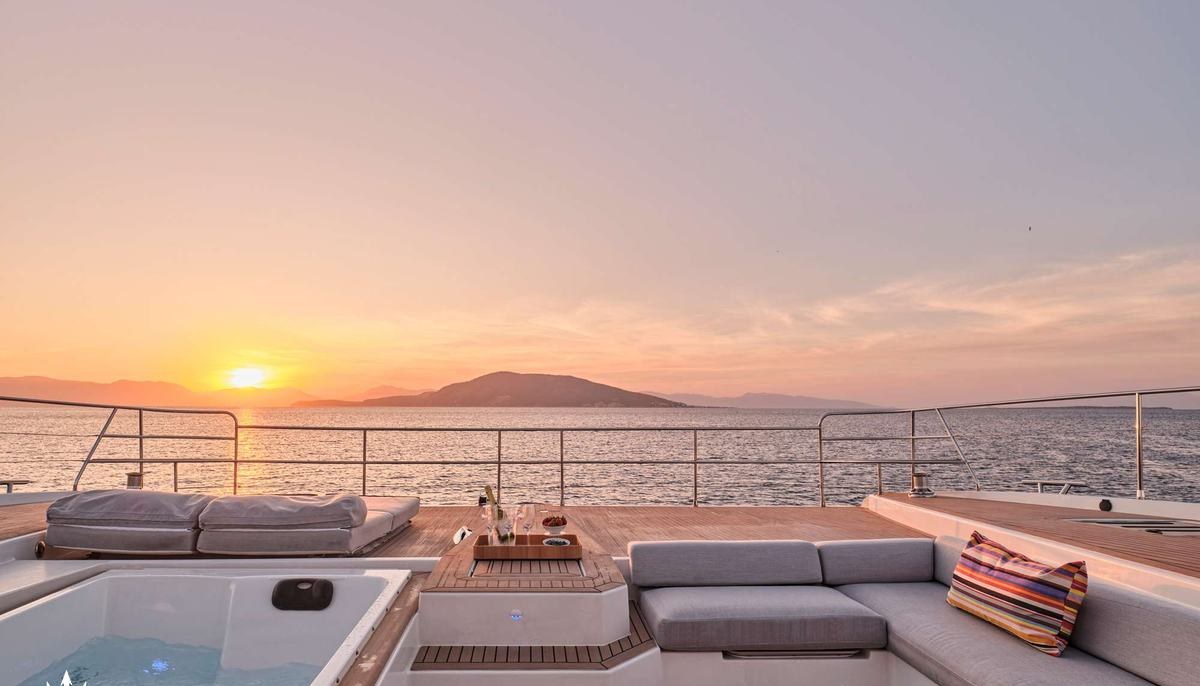 ALENA yacht charter 4