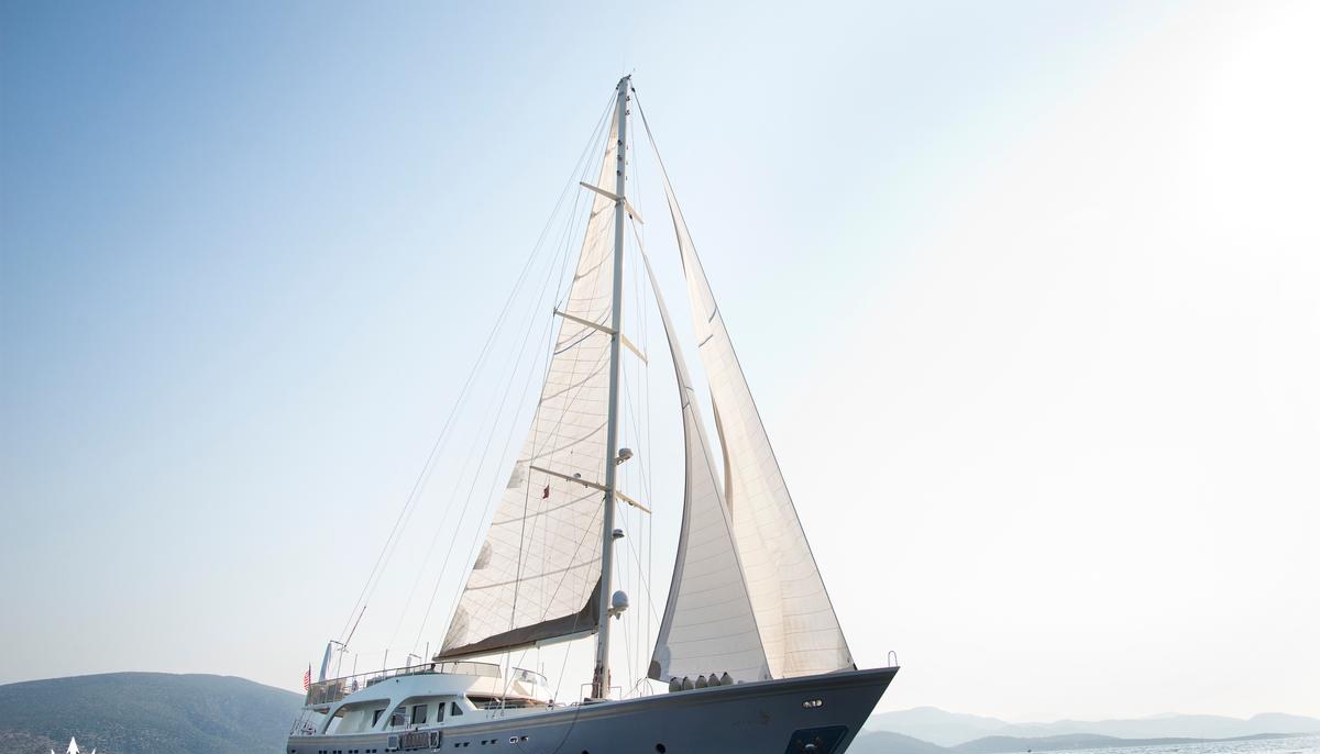 MERMAID yacht charter 2