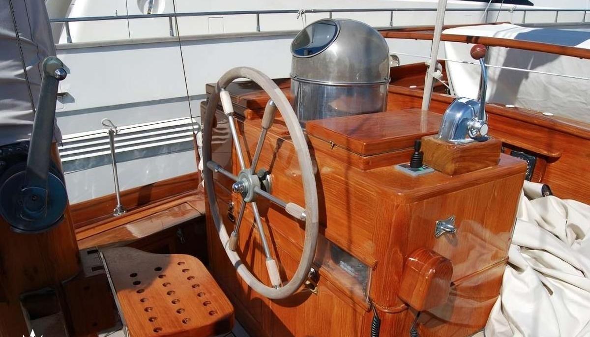 PAULENA yacht charter 4