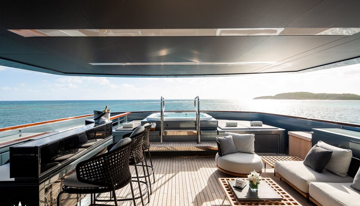 FIFTY yacht charter 4