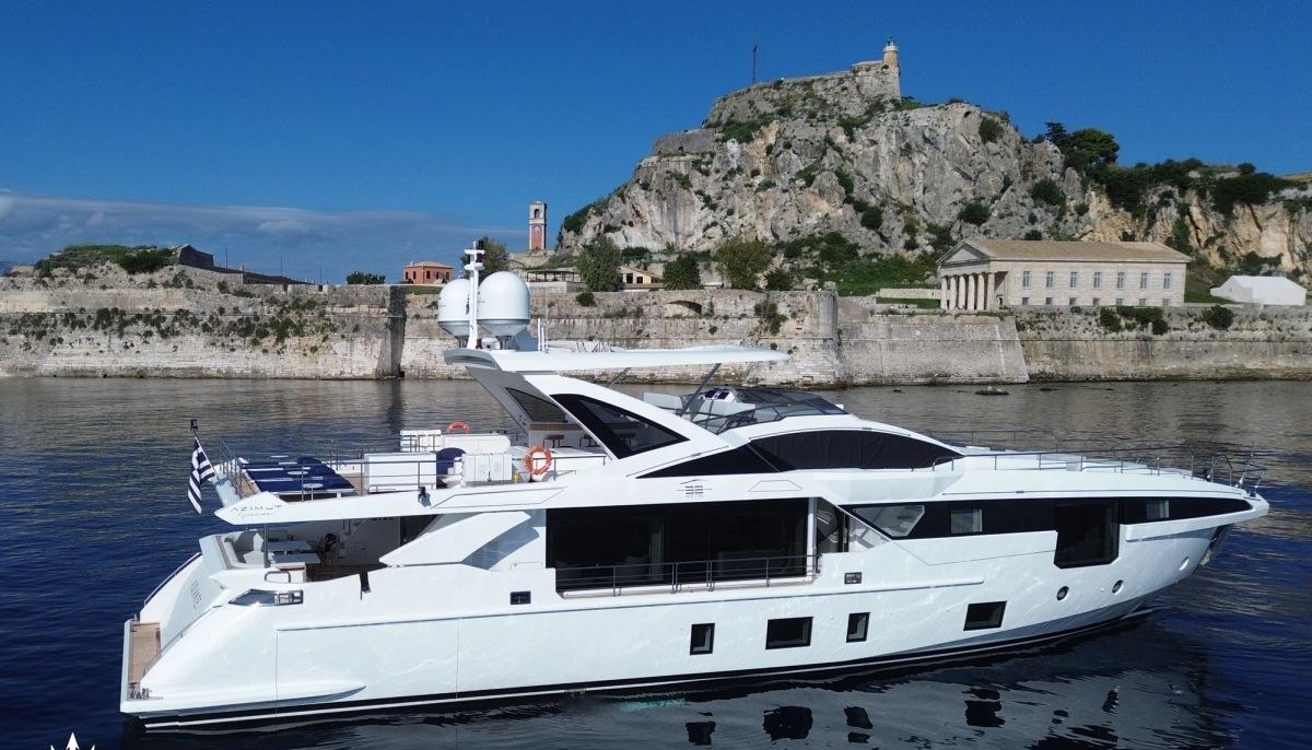 VOLANTE yacht charter 5