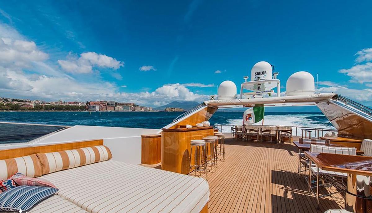ANGRA TOO yacht charter 4