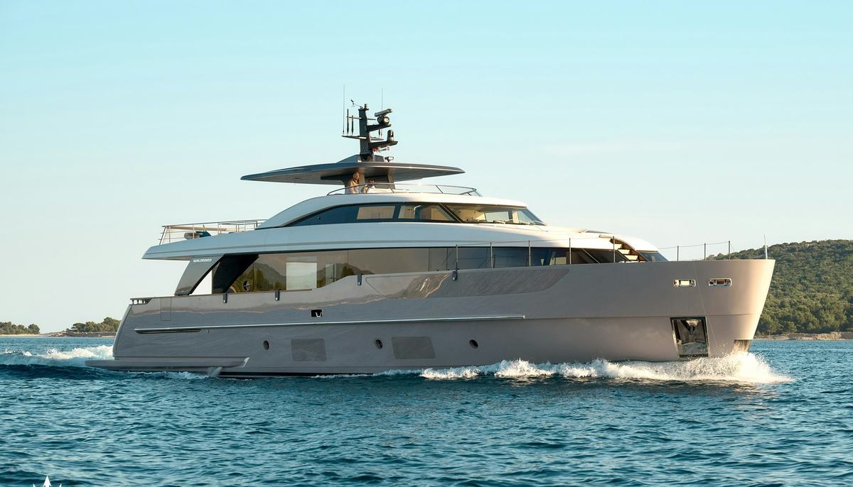 AZZURRI yacht charter 2