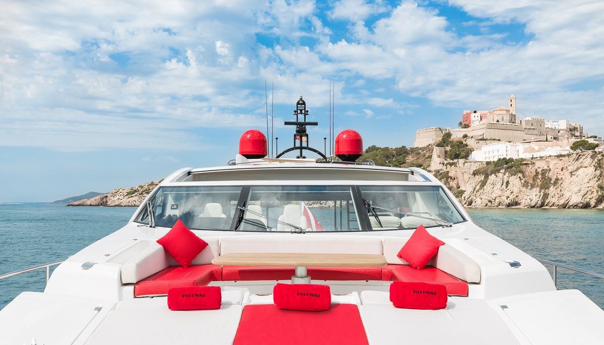 PALUMBA yacht charter 3