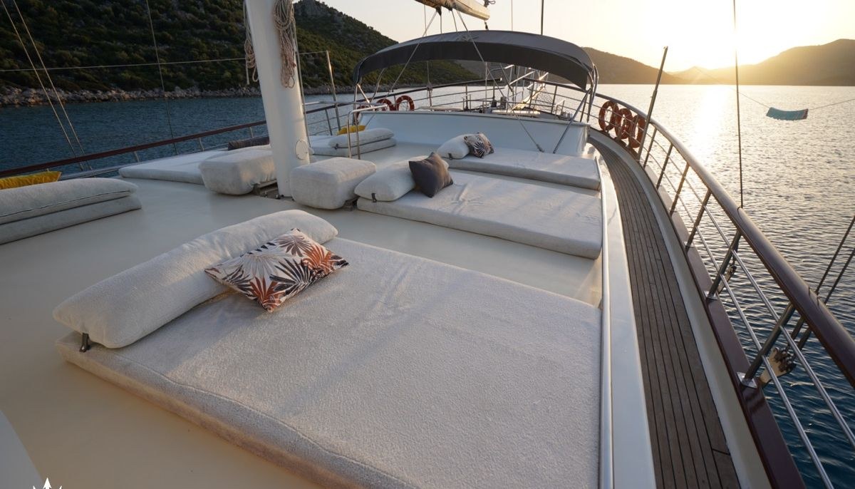 PRENSES ESILA yacht charter 4