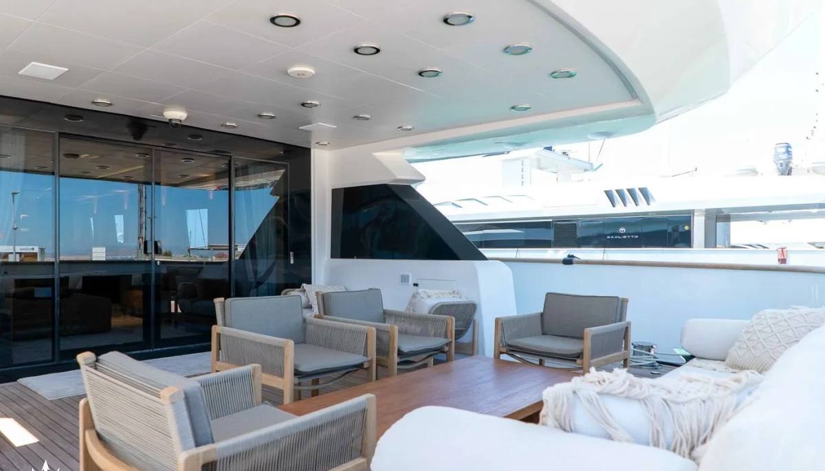 NINO yacht charter 5