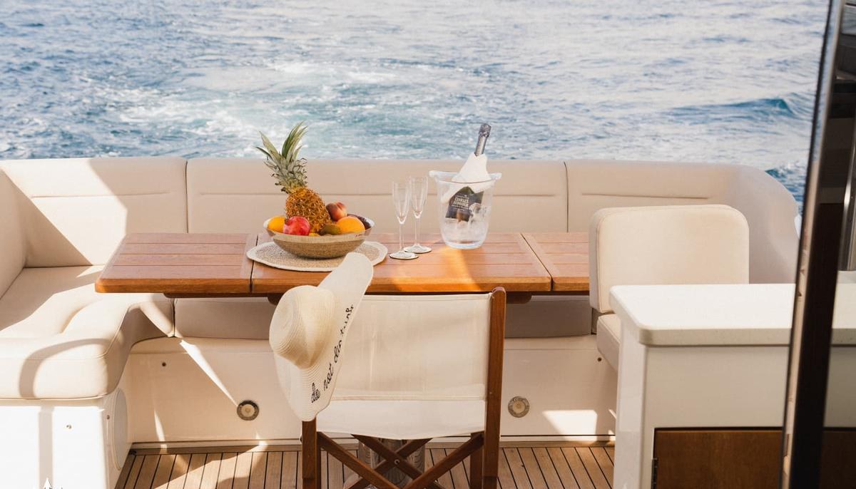 LA NONNO yacht charter 5