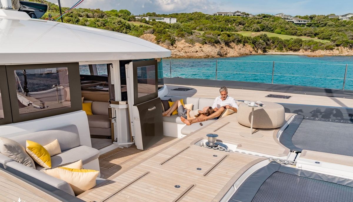 KAJIKIA yacht charter 3