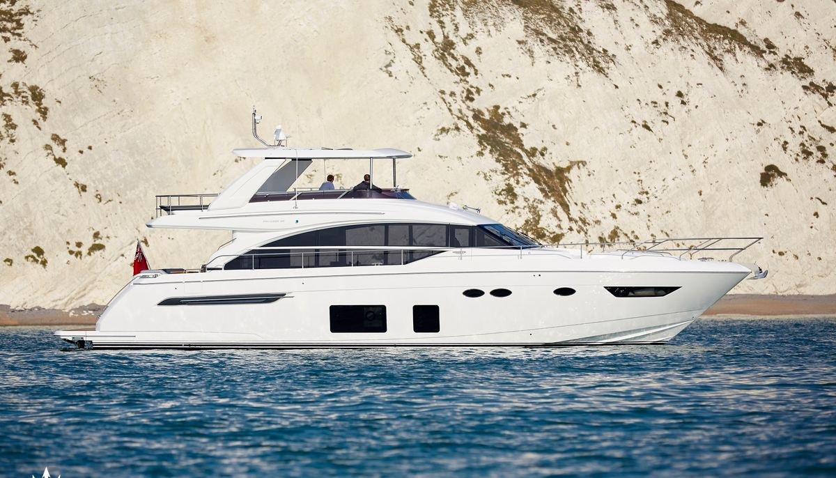 SHAWLIFE yacht charter 3