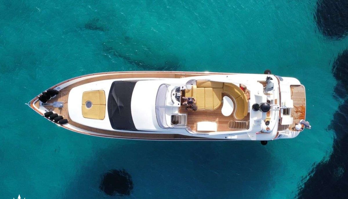 ESTIA ZEUS yacht charter 5