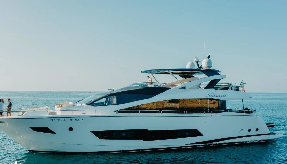 STARDUST OF MARY yacht charter 2