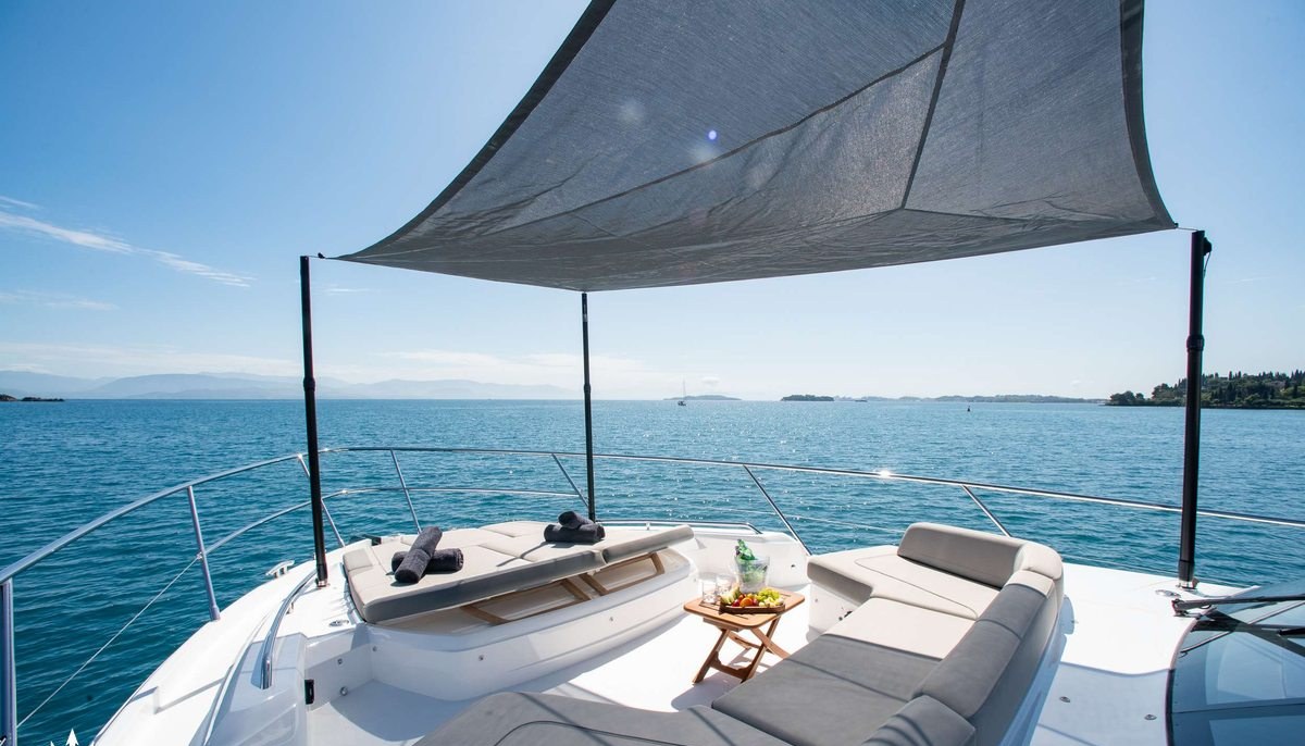 FAR & AWAY yacht charter 3