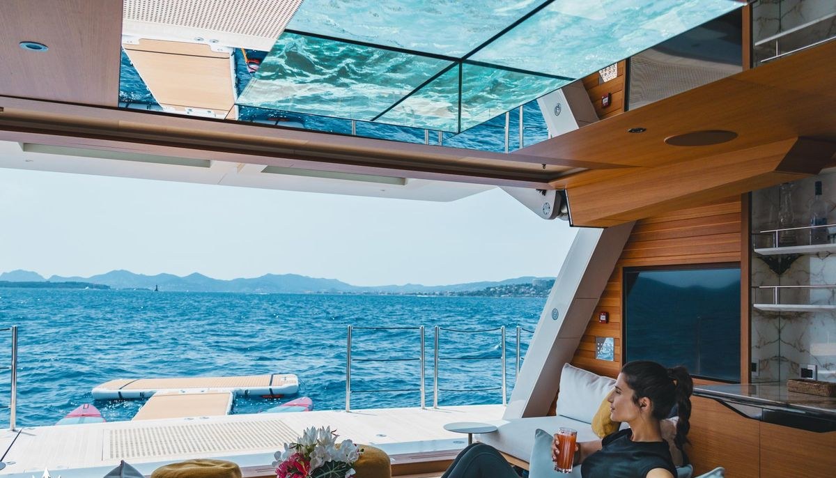 C yacht charter 5