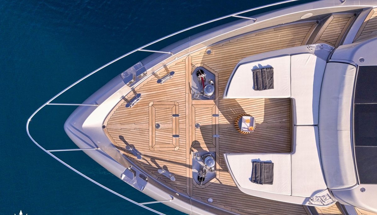 SYLIA yacht charter 3