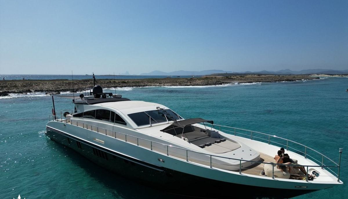 AYA ONE yacht charter 3
