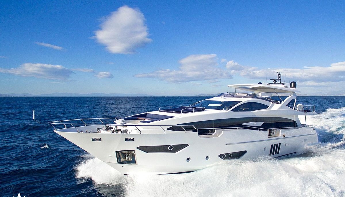 MEMORIES TOO yacht charter 2