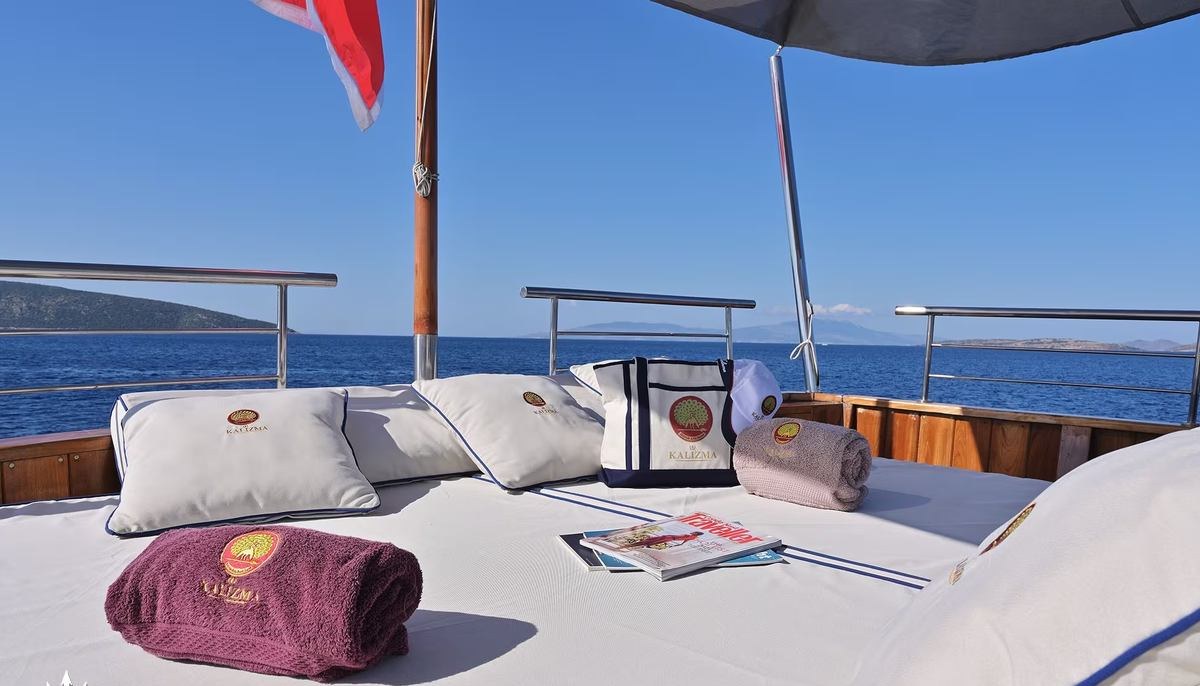 KALIZMA yacht charter 4