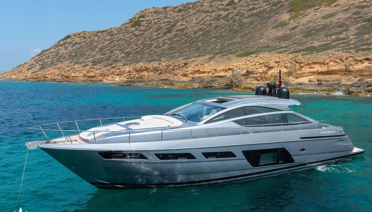 DR NO yacht charter 2
