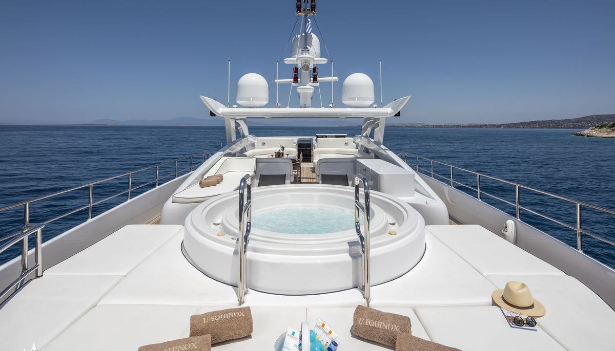 L'EQUINOX yacht charter 3