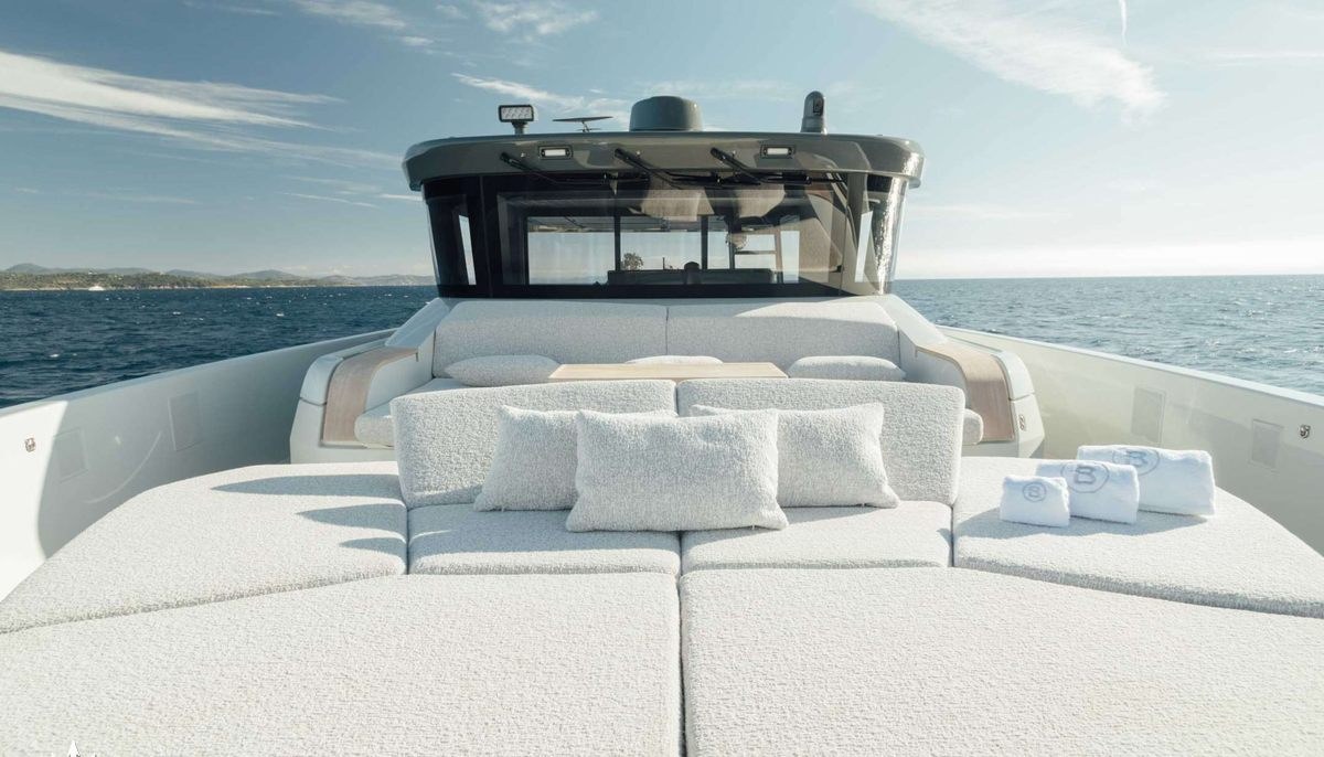 BLUEGAME BG74 yacht charter 3