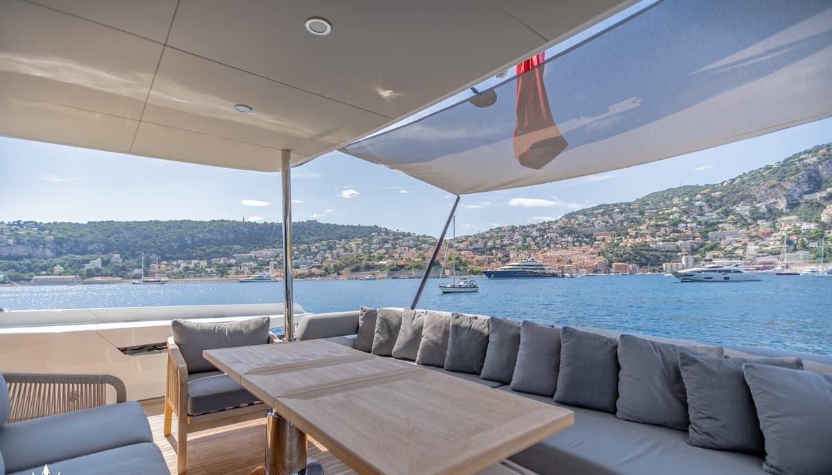 MAORIA yacht charter 5