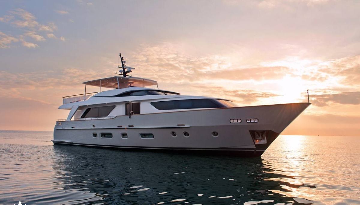 BST SUNRISE II yacht charter 2