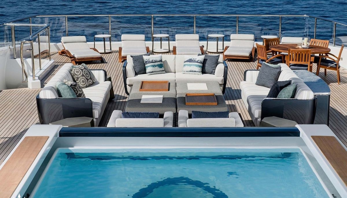 M'BRACE yacht charter 4