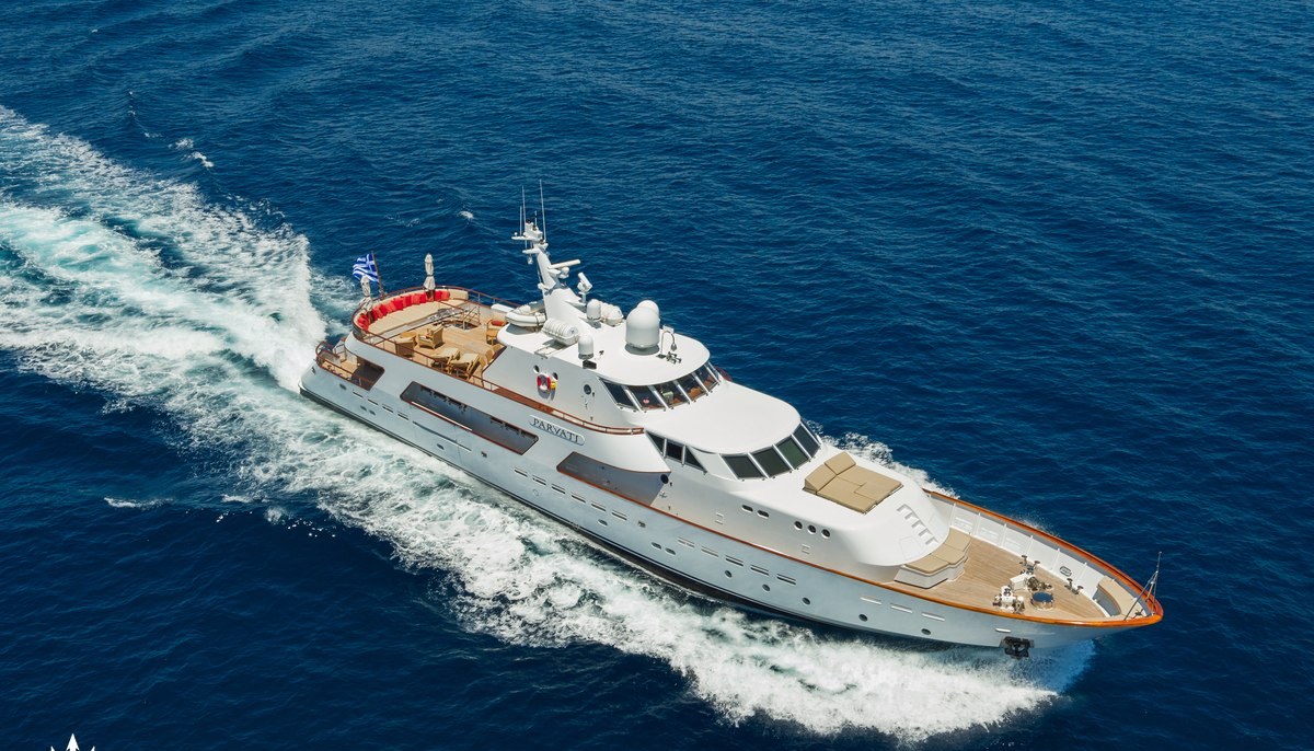 PARVATI yacht charter 2