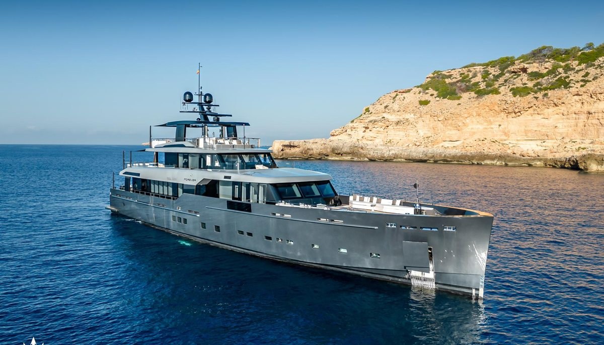 FOREVER yacht charter 2