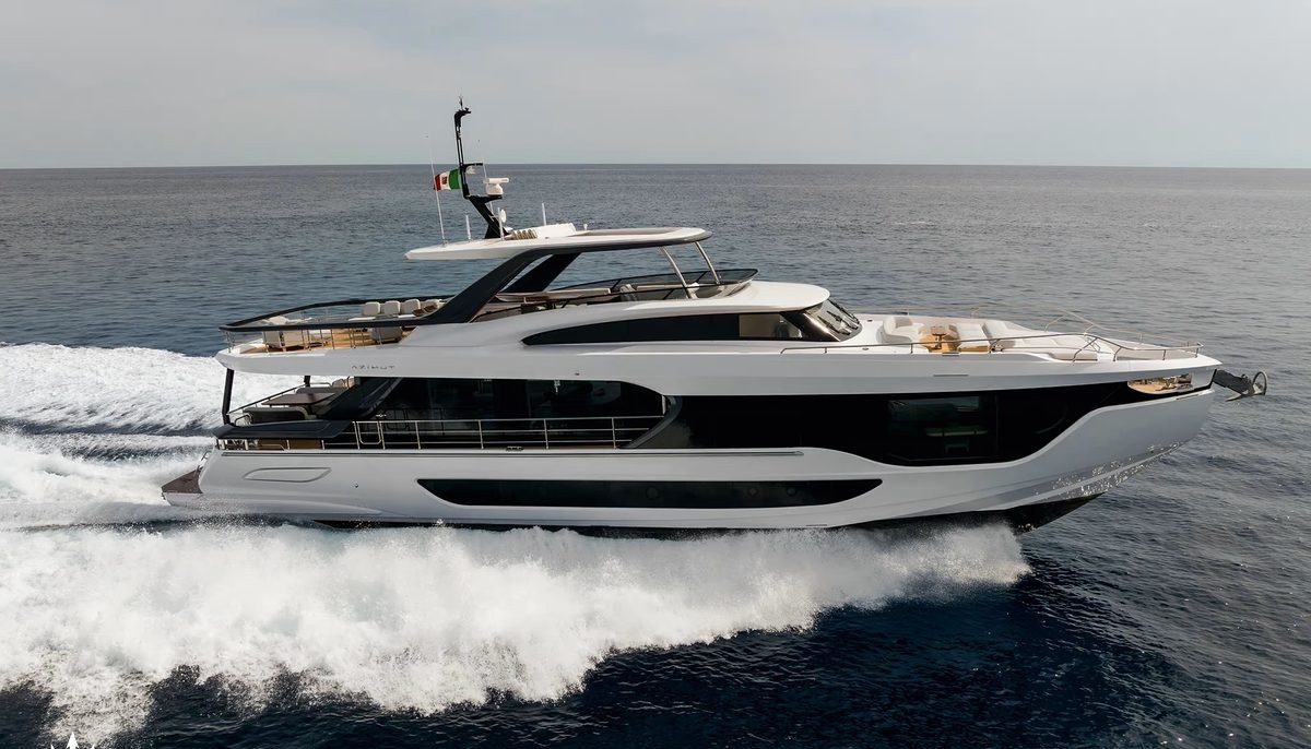 VIVA II yacht charter 2