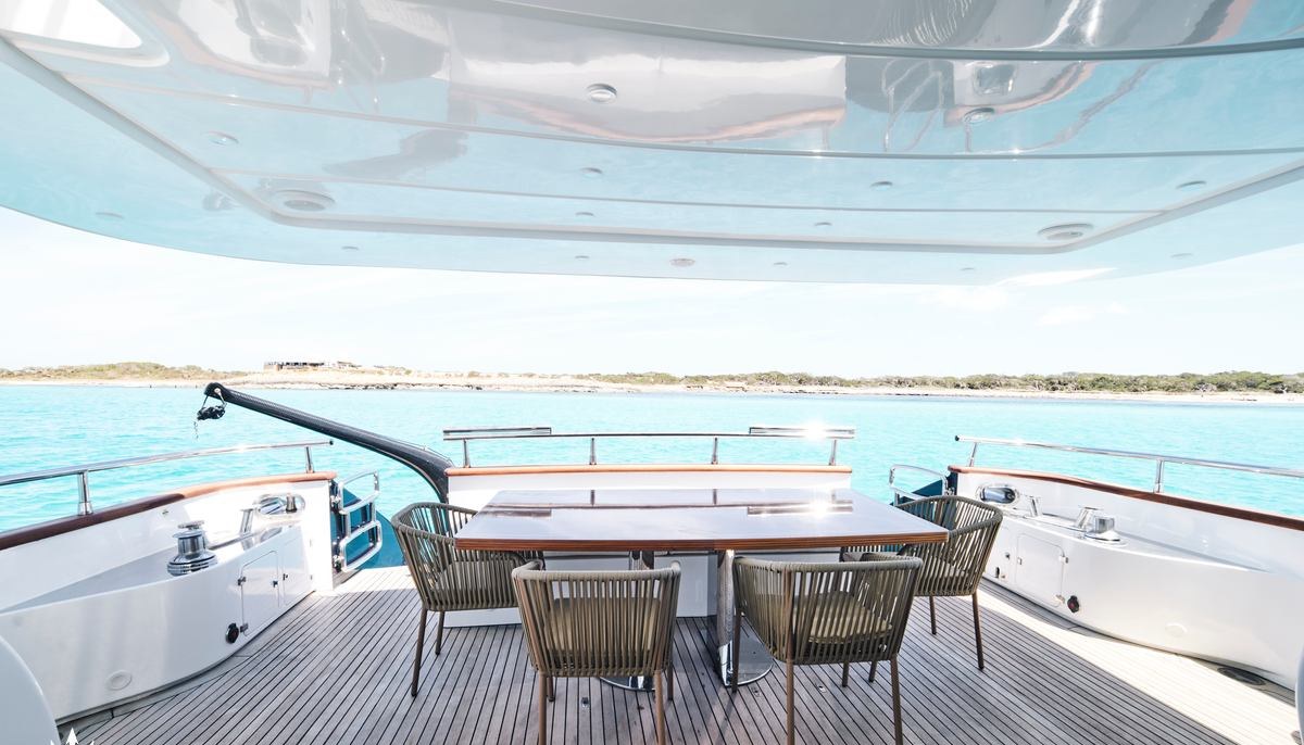 LADY KC yacht charter 5