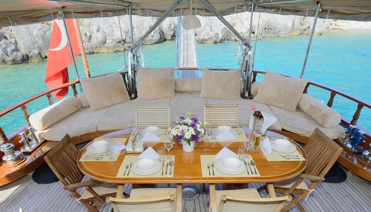 SAMARKAND yacht charter 5