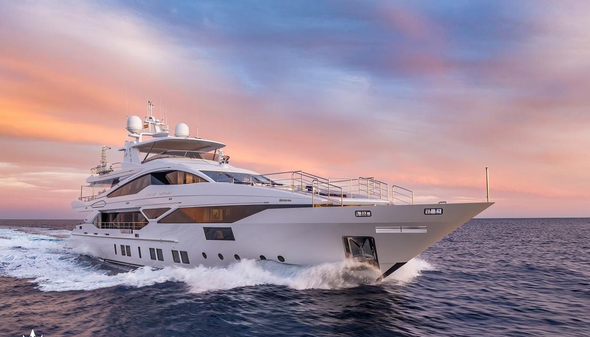 NEW WAVES yacht charter 2