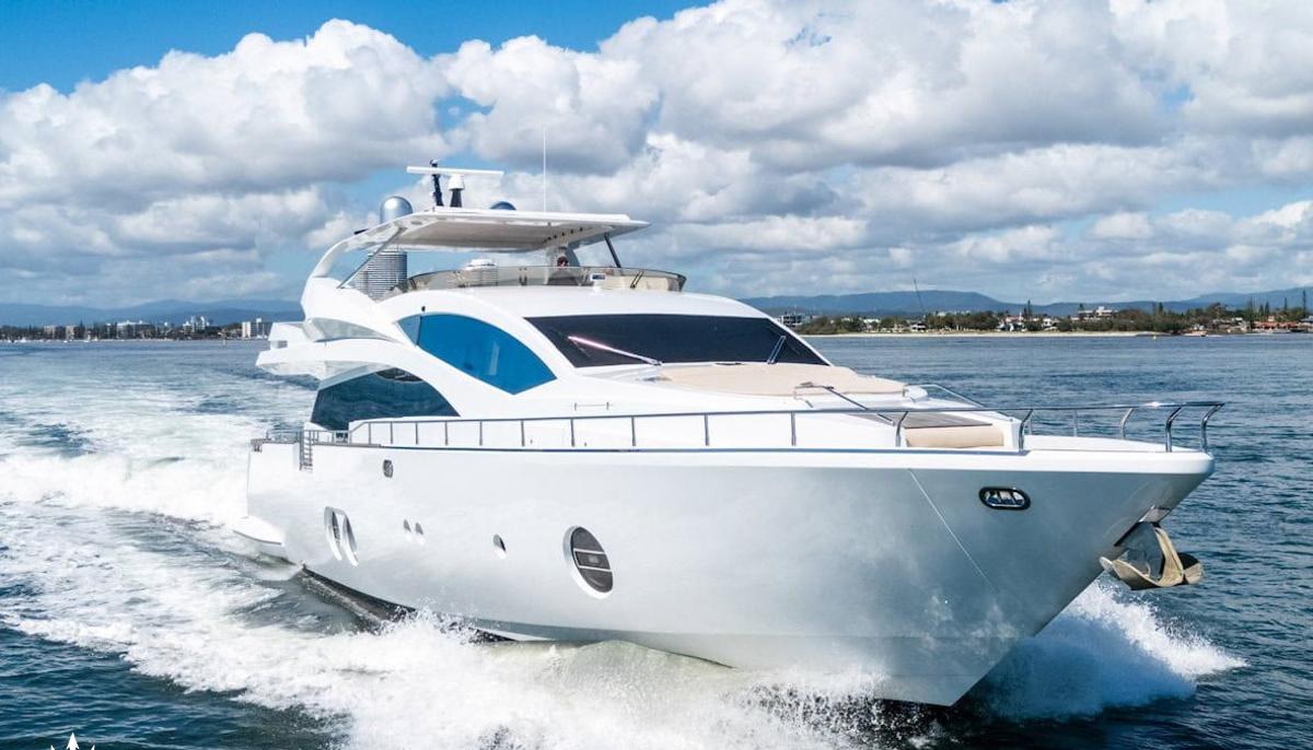 RED ROSE yacht charter 2